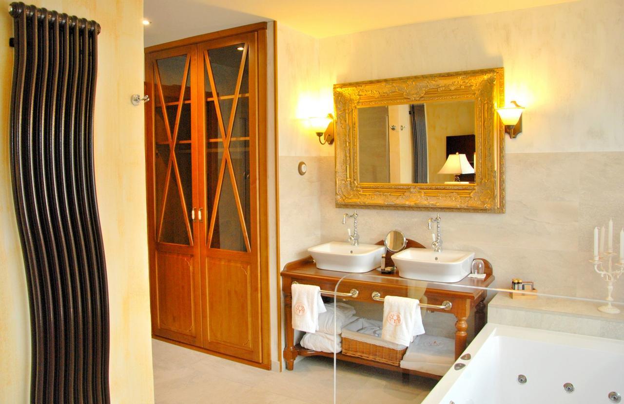 בנאסקה Hotel Selba D'Ansils מראה חיצוני תמונה