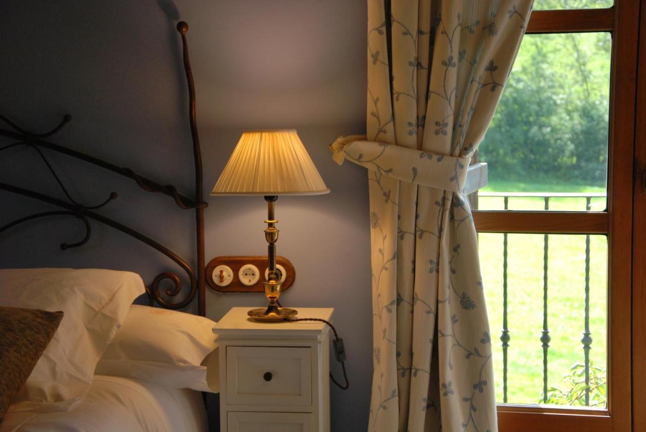 בנאסקה Hotel Selba D'Ansils מראה חיצוני תמונה